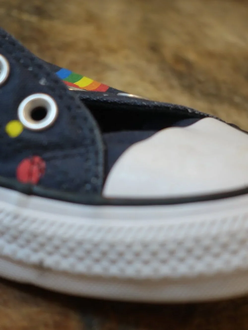 Converse Special Find . Unique And Part Of The Pride Collection - Picture 6 of 9
